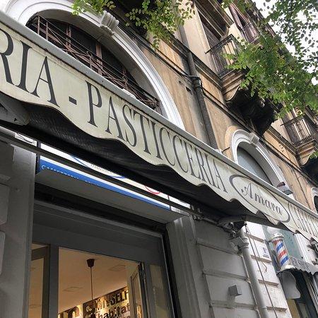 Gelateria Bar Amara